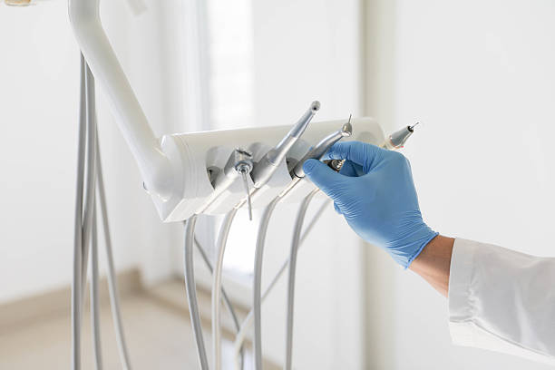 24/7 Emergency Teeth Whitening experts in Moline Acres, MO